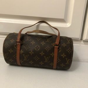 Authentic Louis Vuitton papillon 26
